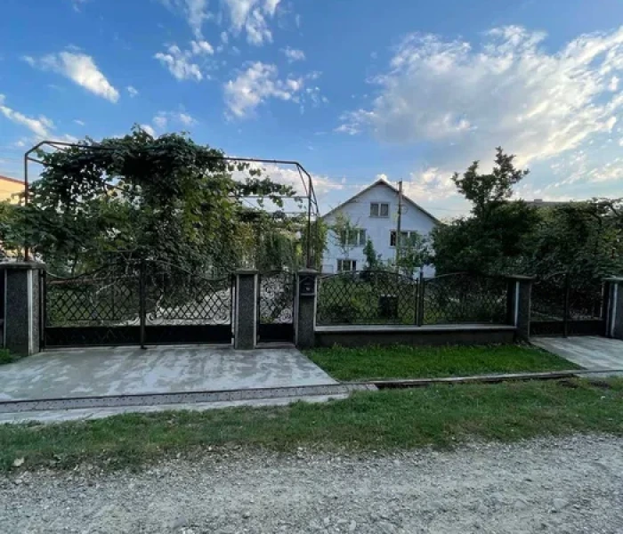 Продається будинок в Тячівці